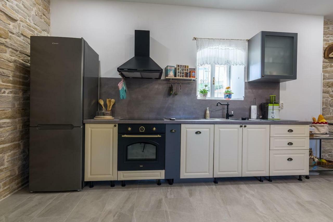 Apartment Nostalgija, Benkovac Kültér fotó