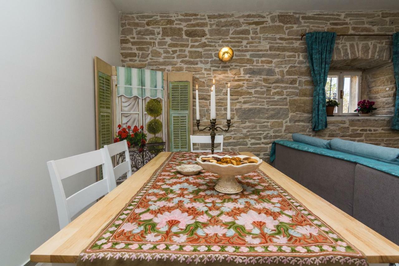 Apartment Nostalgija, Benkovac Kültér fotó
